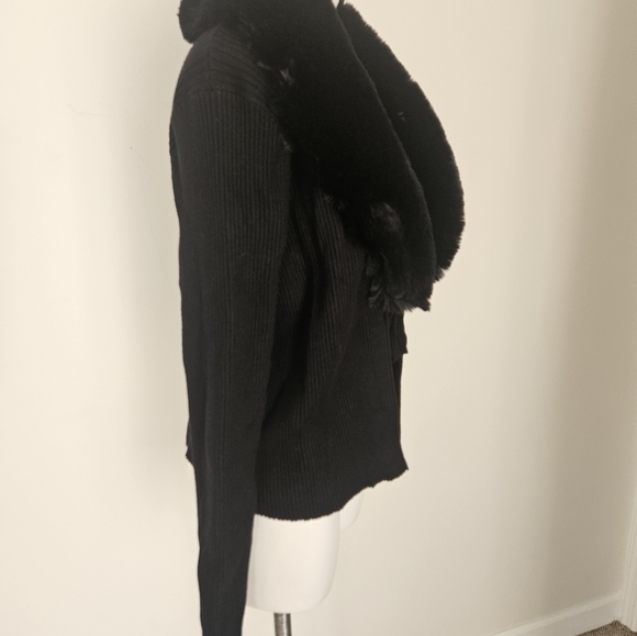 Draper James Tie Front Cardigan With Removable Fur Trim NWT - Picture 8 of 15